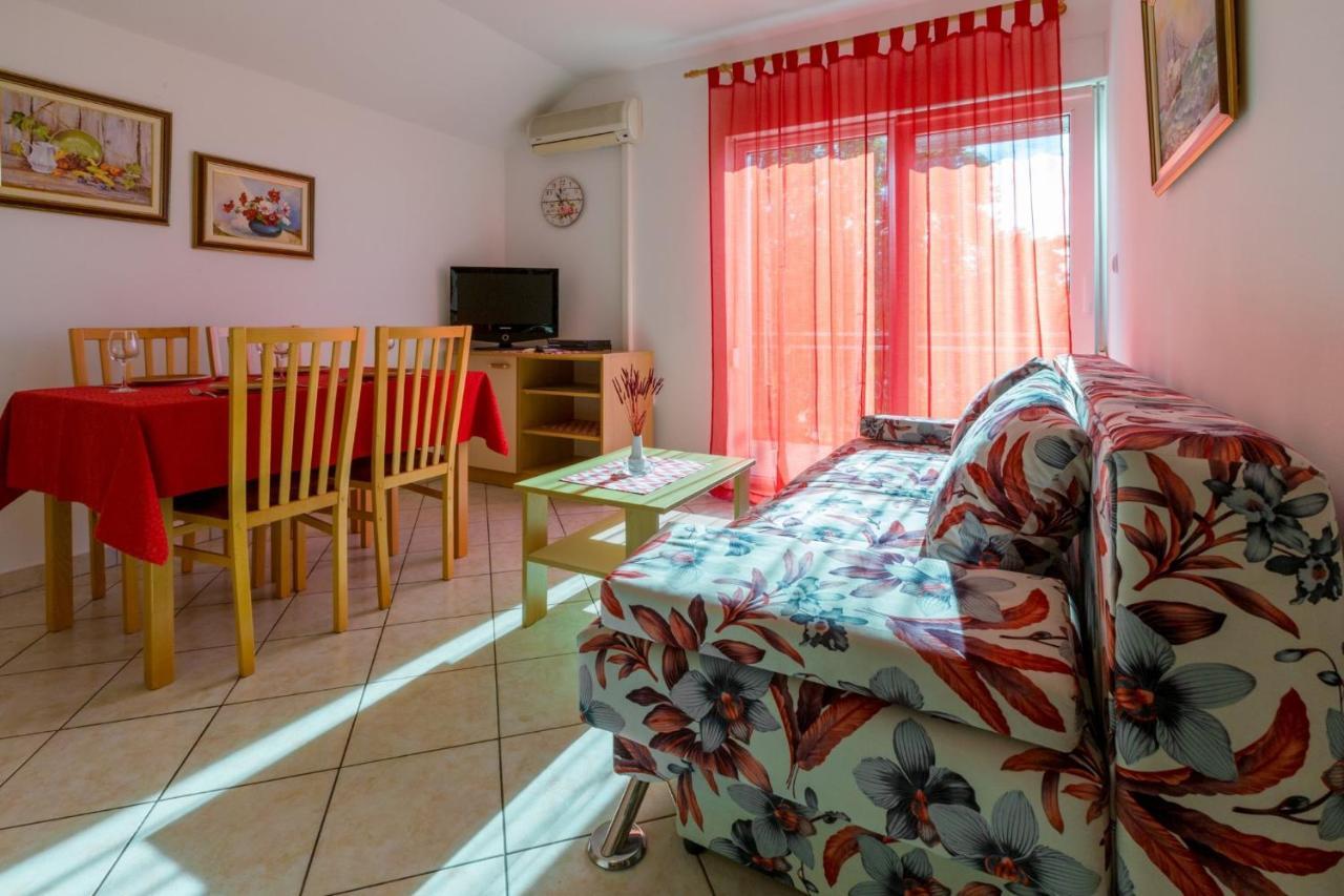 Apartments Domino R Dramalj Extérieur photo